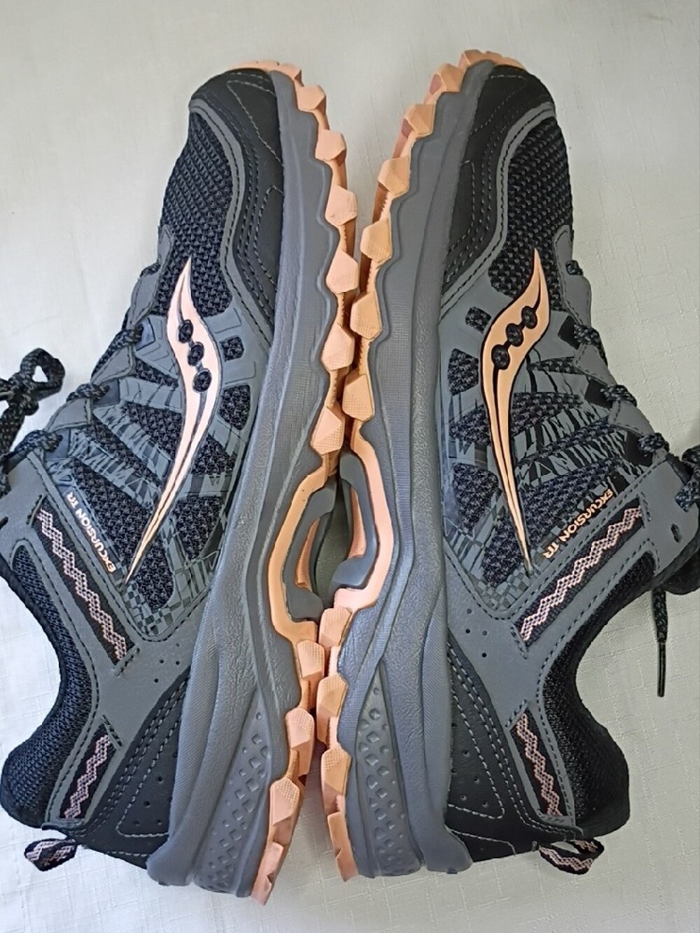 Saucony Excursion TRb Women's Black & Peach Trail Runners Size 10W - Picture 13 of 13